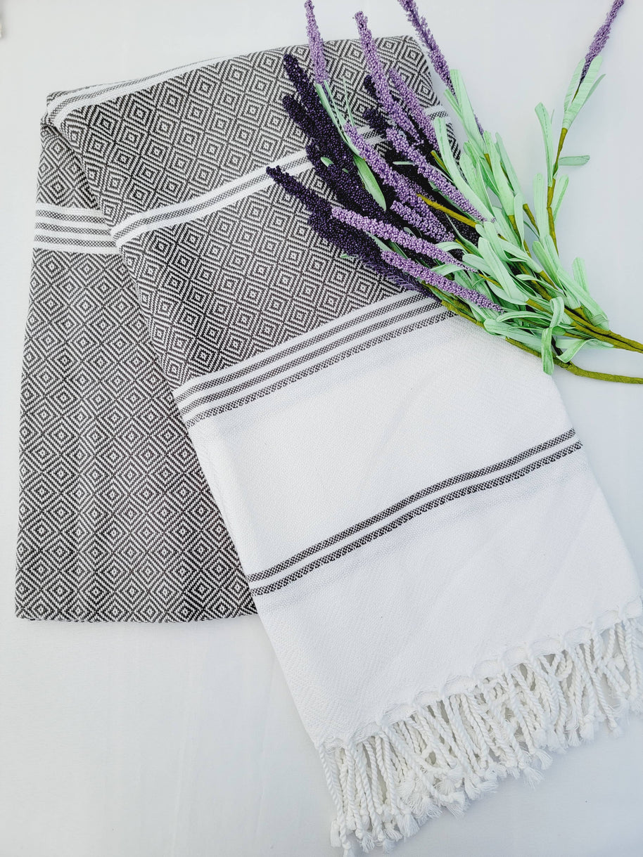 Throw Blanket, Farmhouse deco, Fall deco, Quick fold throw: Black