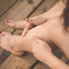 Body Scrub: Turmeric + Honey