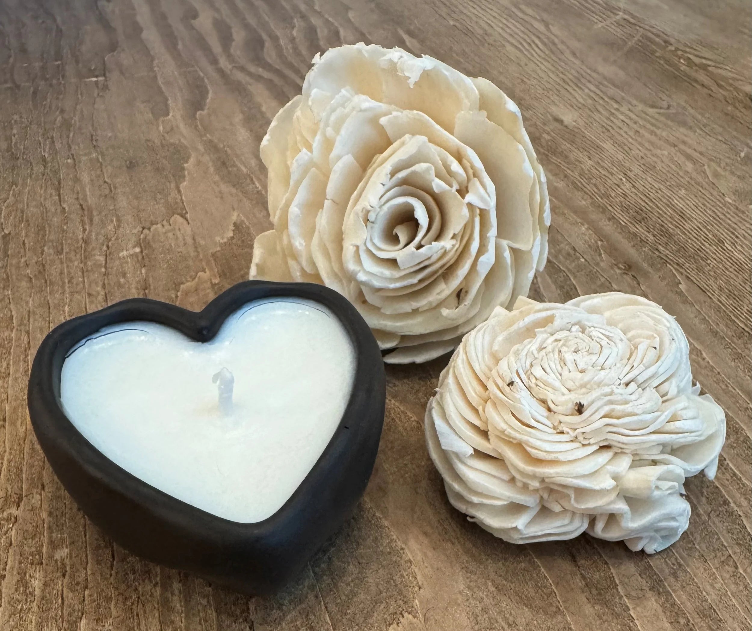 Handcrafted Jesmonite Small Candle in a heart shaped vessel Linen or Graphite