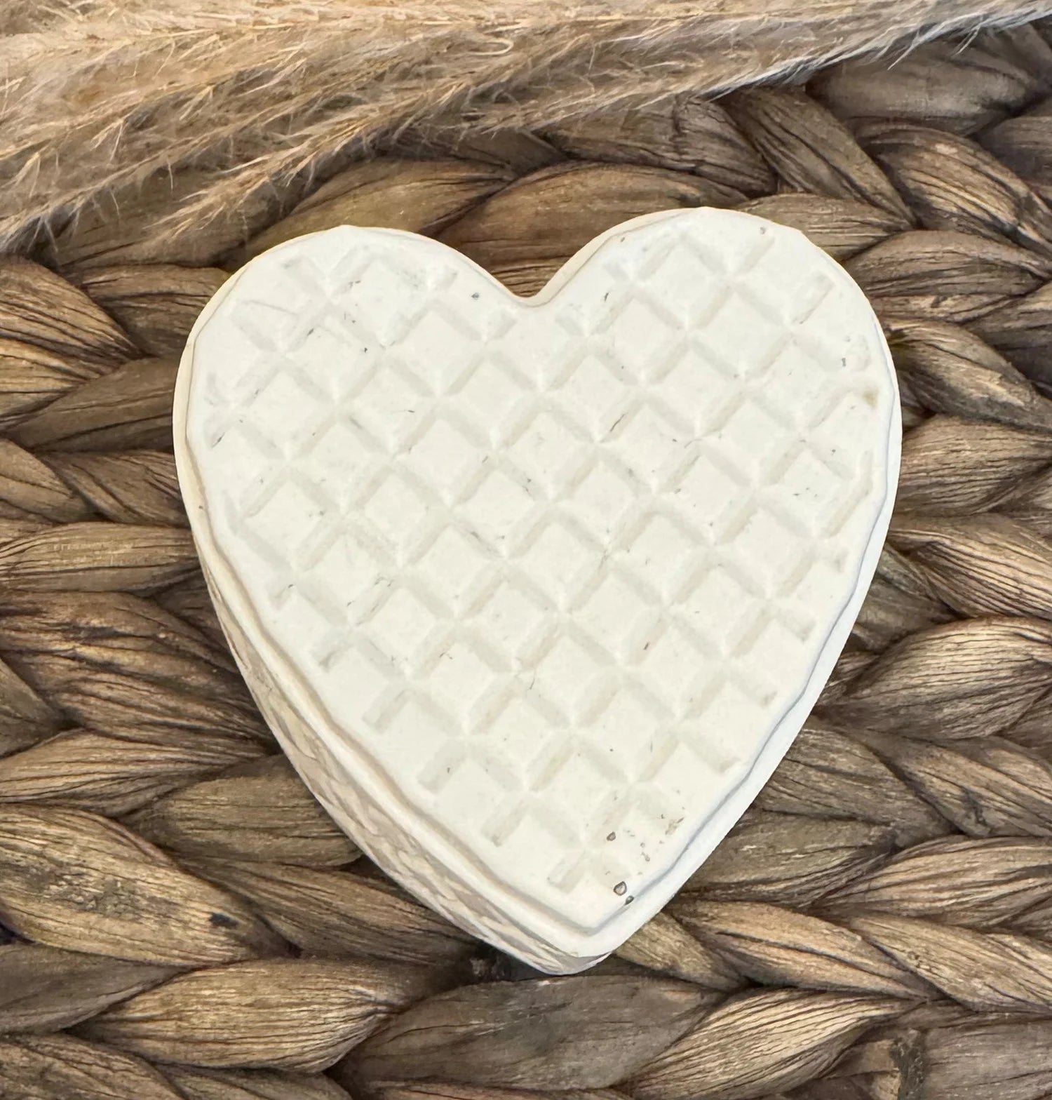 Handcrafted Jesmonite Heart Trinket Box in Linen or Graphite