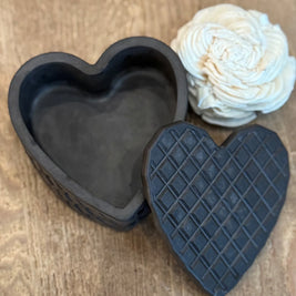 Handcrafted Jesmonite Heart Trinket Box in Linen or Graphite