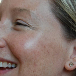 Rose Quartz Highlighter Stick - Opalescent hue