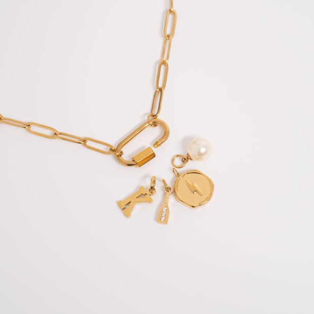 18K Gold PVD Paperclip Carabiner Necklace: Gold / 16+2"