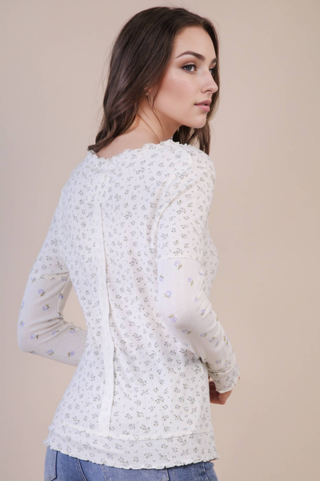 Dana Floral Printed Lettuce Hem Fitted Knit Top: BLUE