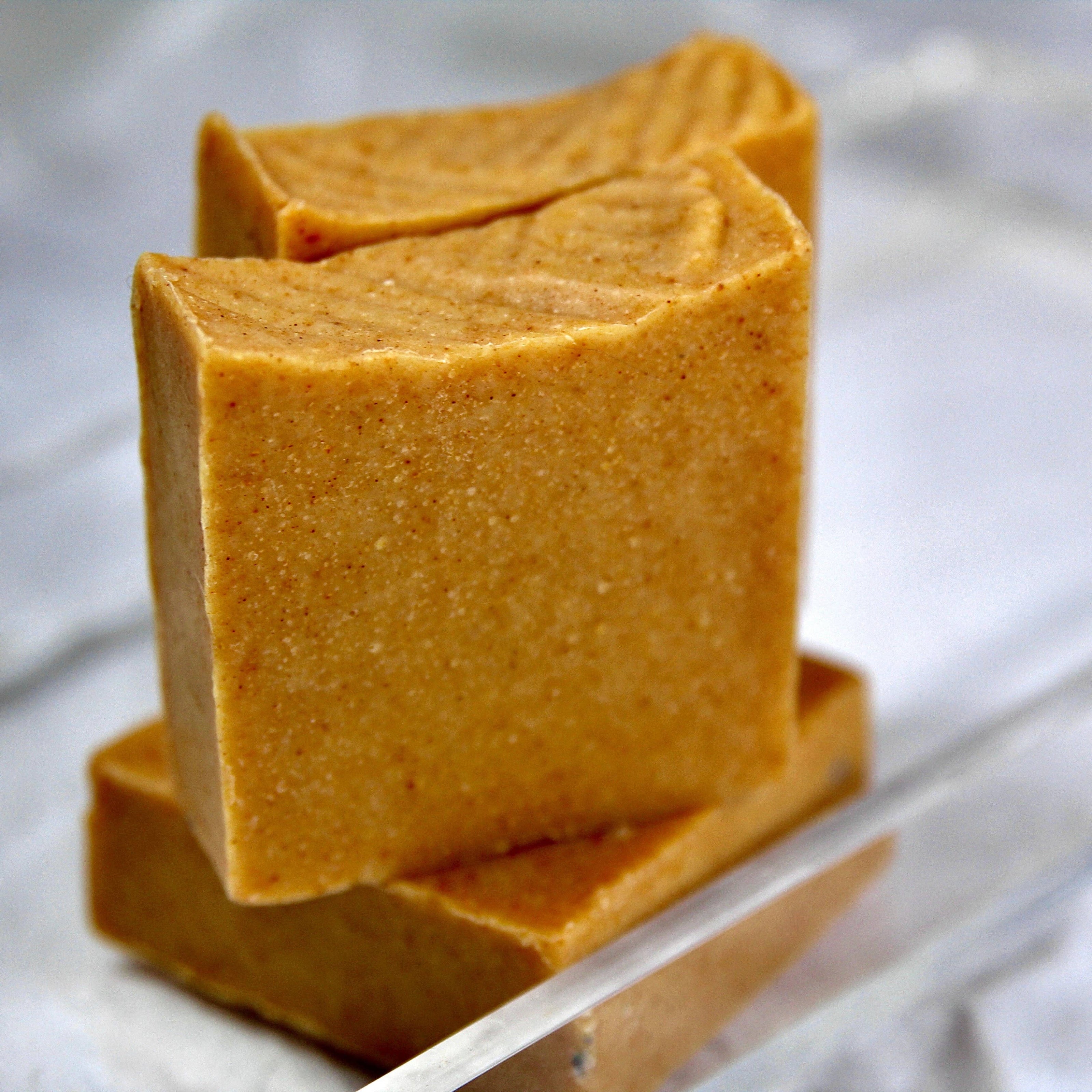 Turmeric & Honey Soap | Vegan | Hyperpigmentation 4 oz