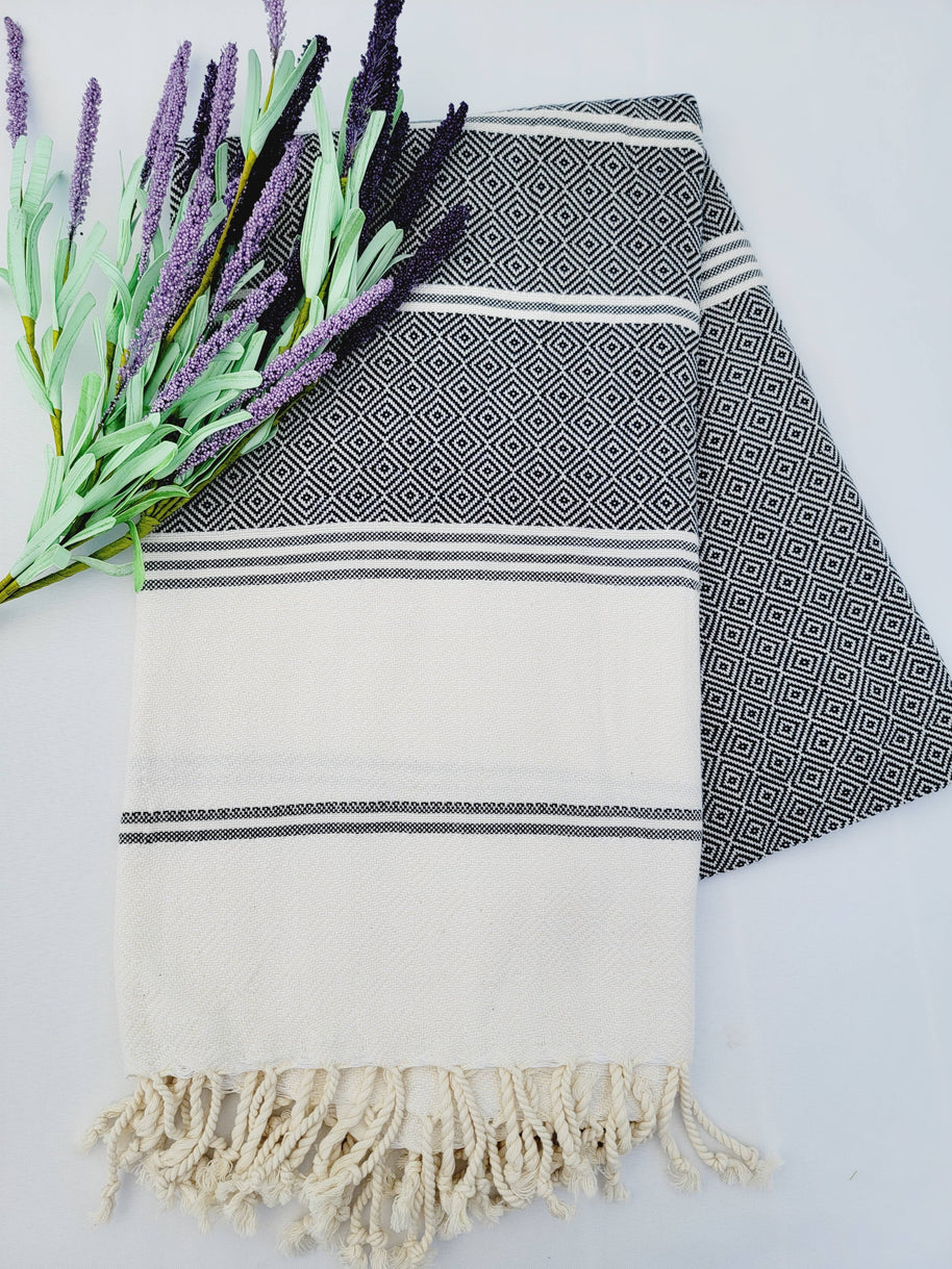 Throw Blanket, Farmhouse deco, Fall deco, Quick fold throw: Black