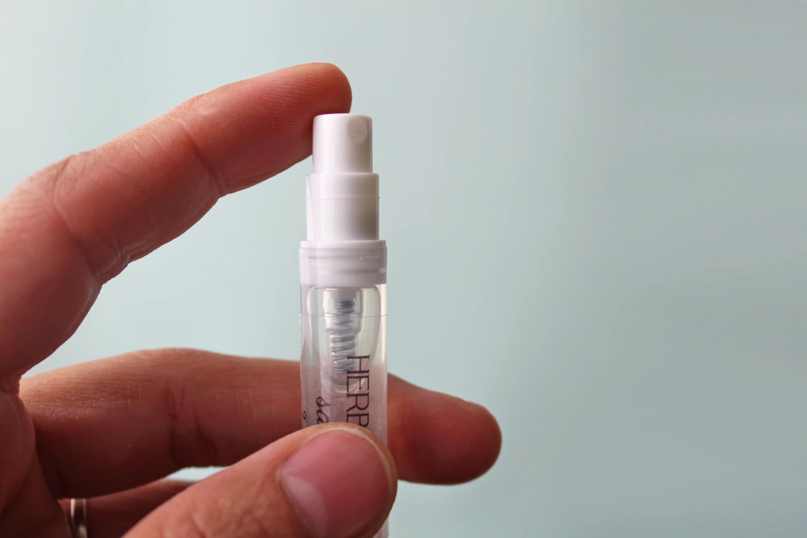 Herb & Root Perfume Spray Discovery Set